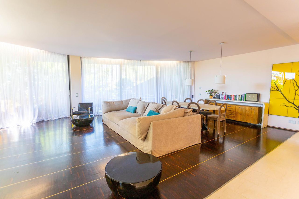 Huis te koop in The Golden Mile | 4 slaapkamers H5382364