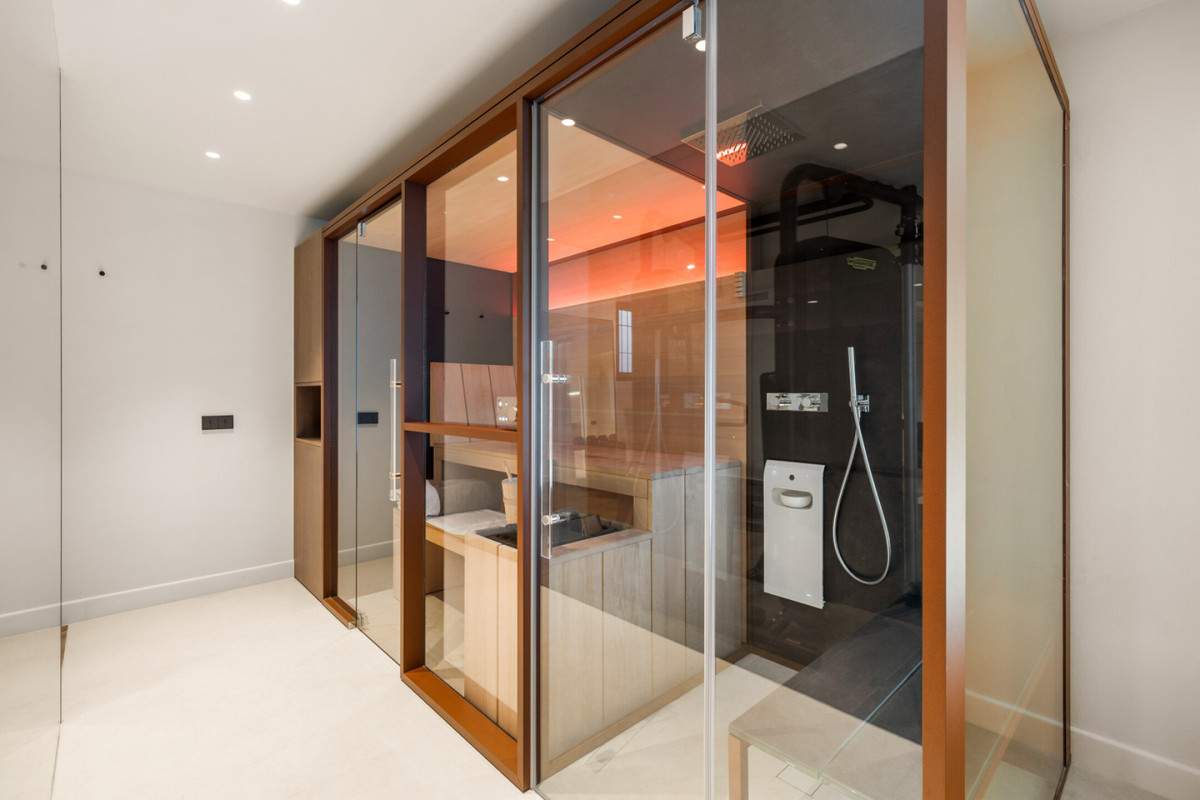 Appartement te koop in The Golden Mile | 4 slaapkamers H5392558