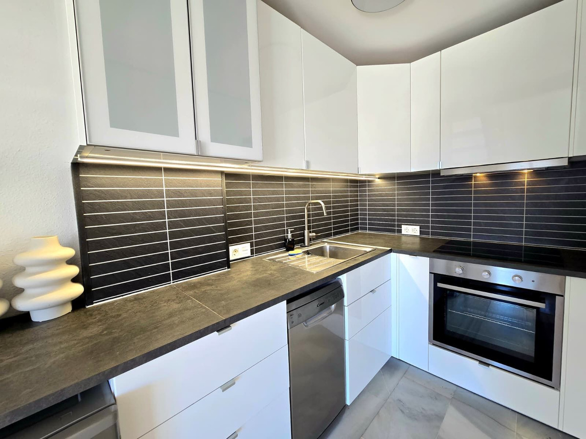 Huis te koop in The Golden Mile | 2 slaapkamers H5406325