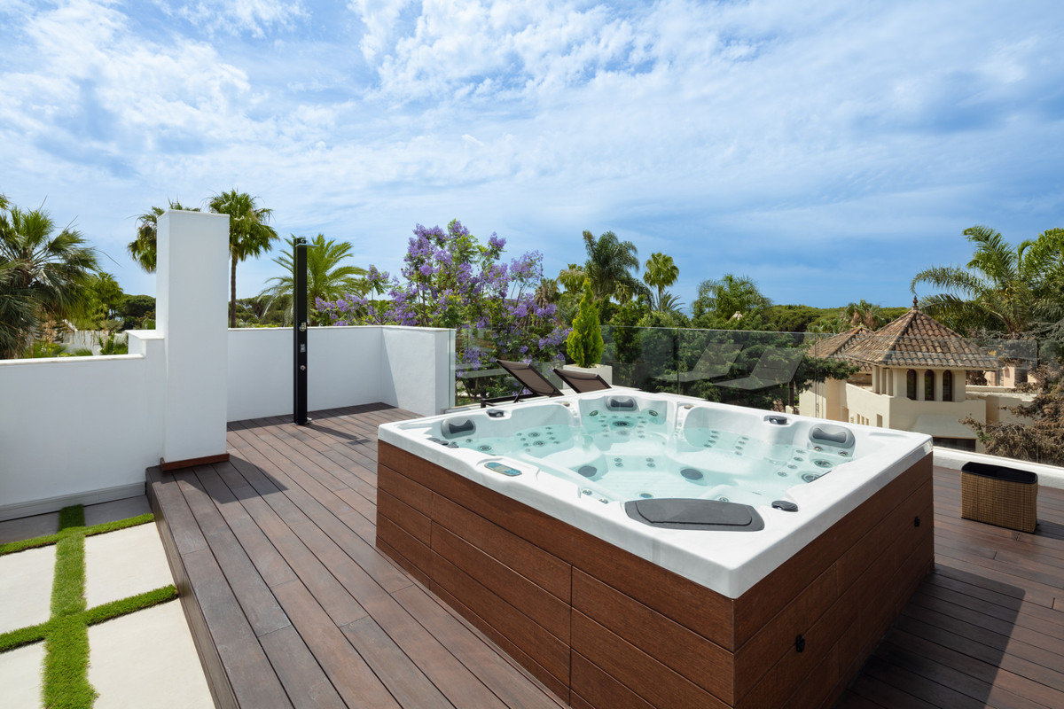 Huis te koop in The Golden Mile | 5 slaapkamers H5461600