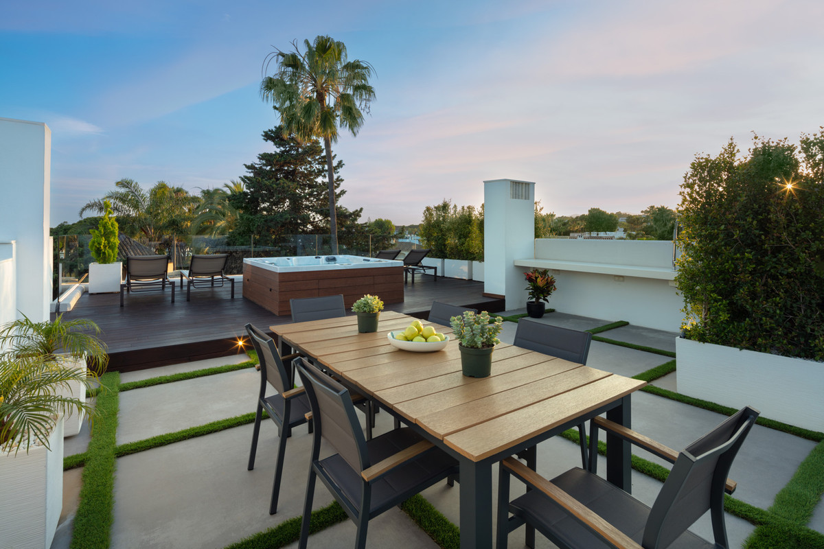 Huis te koop in The Golden Mile | 5 slaapkamers H5461600