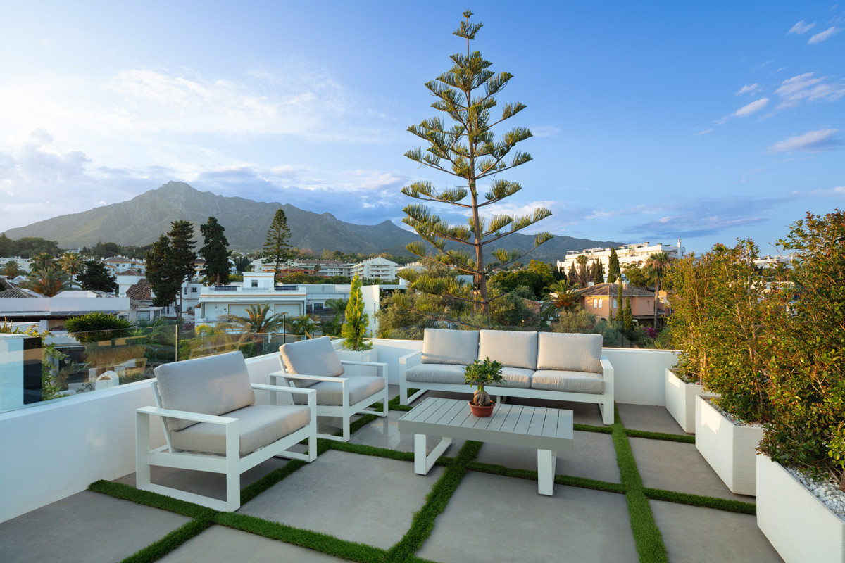 Huis te koop in The Golden Mile | 5 slaapkamers H5461600