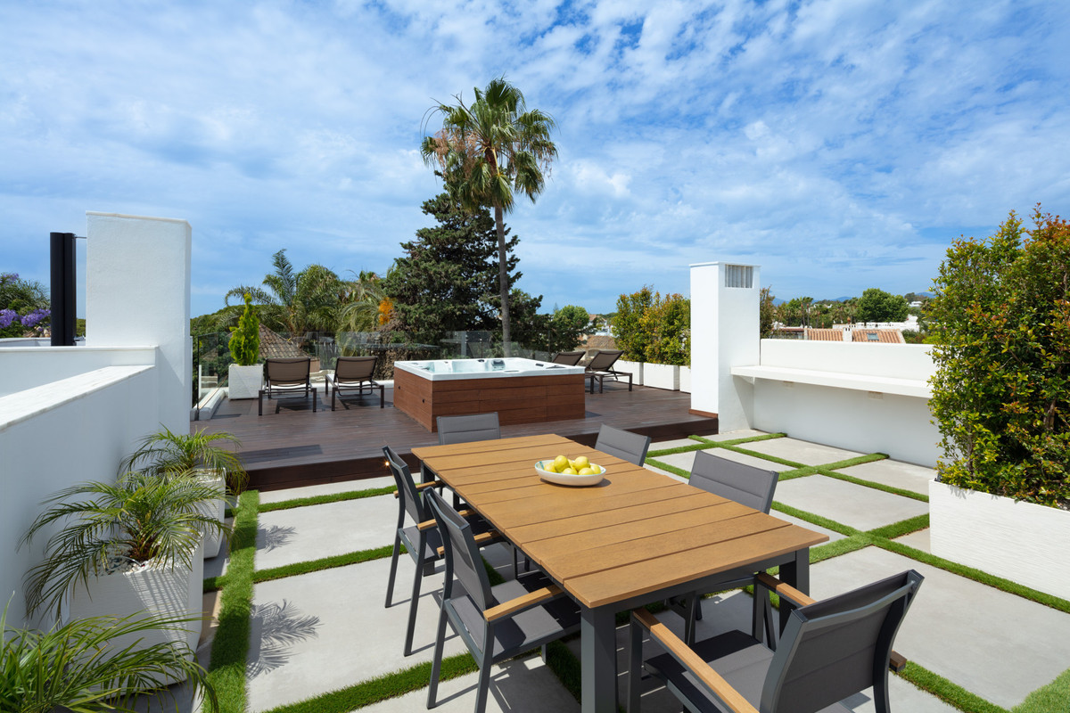 Huis te koop in The Golden Mile | 5 slaapkamers H5461600