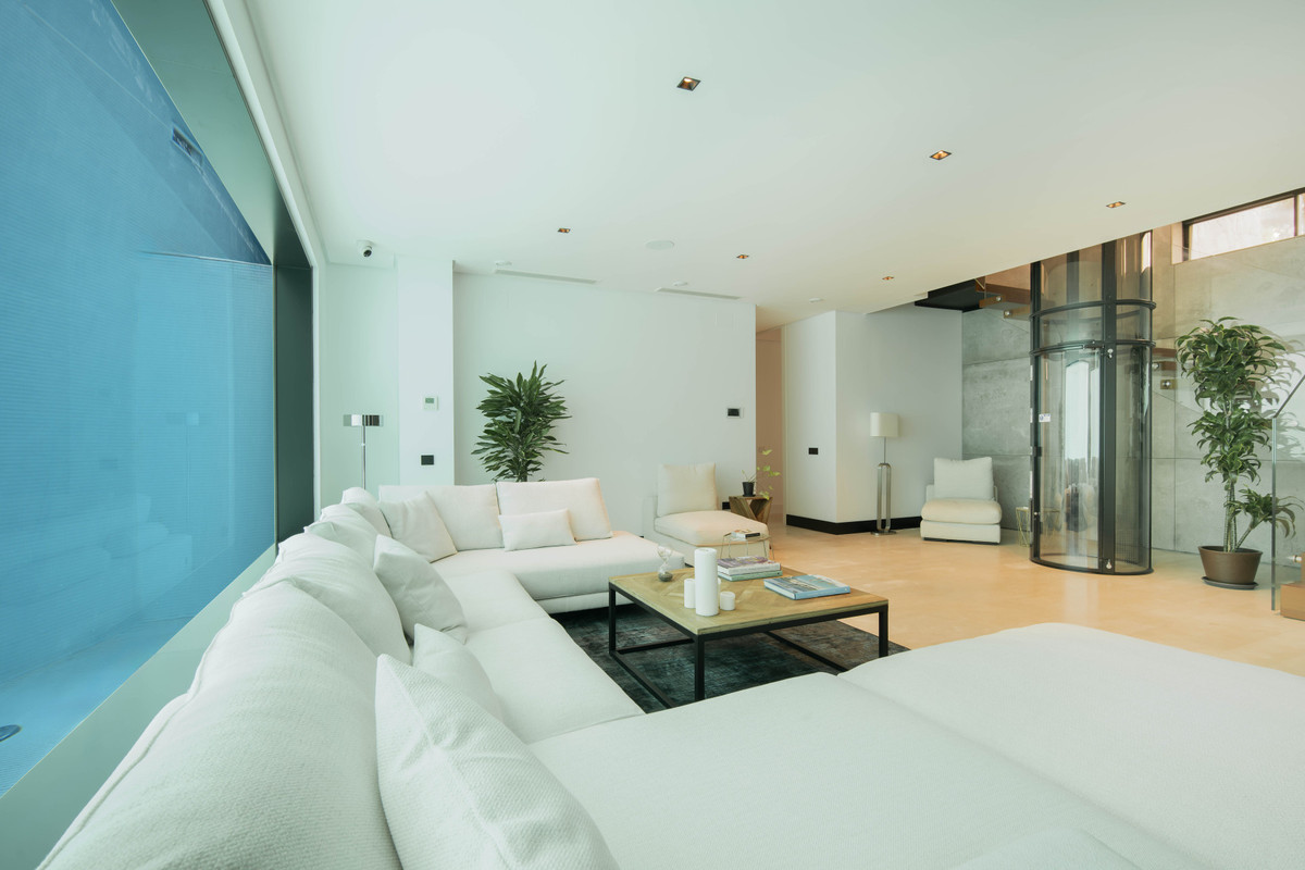 Huis te koop in The Golden Mile | 5 slaapkamers H5461600