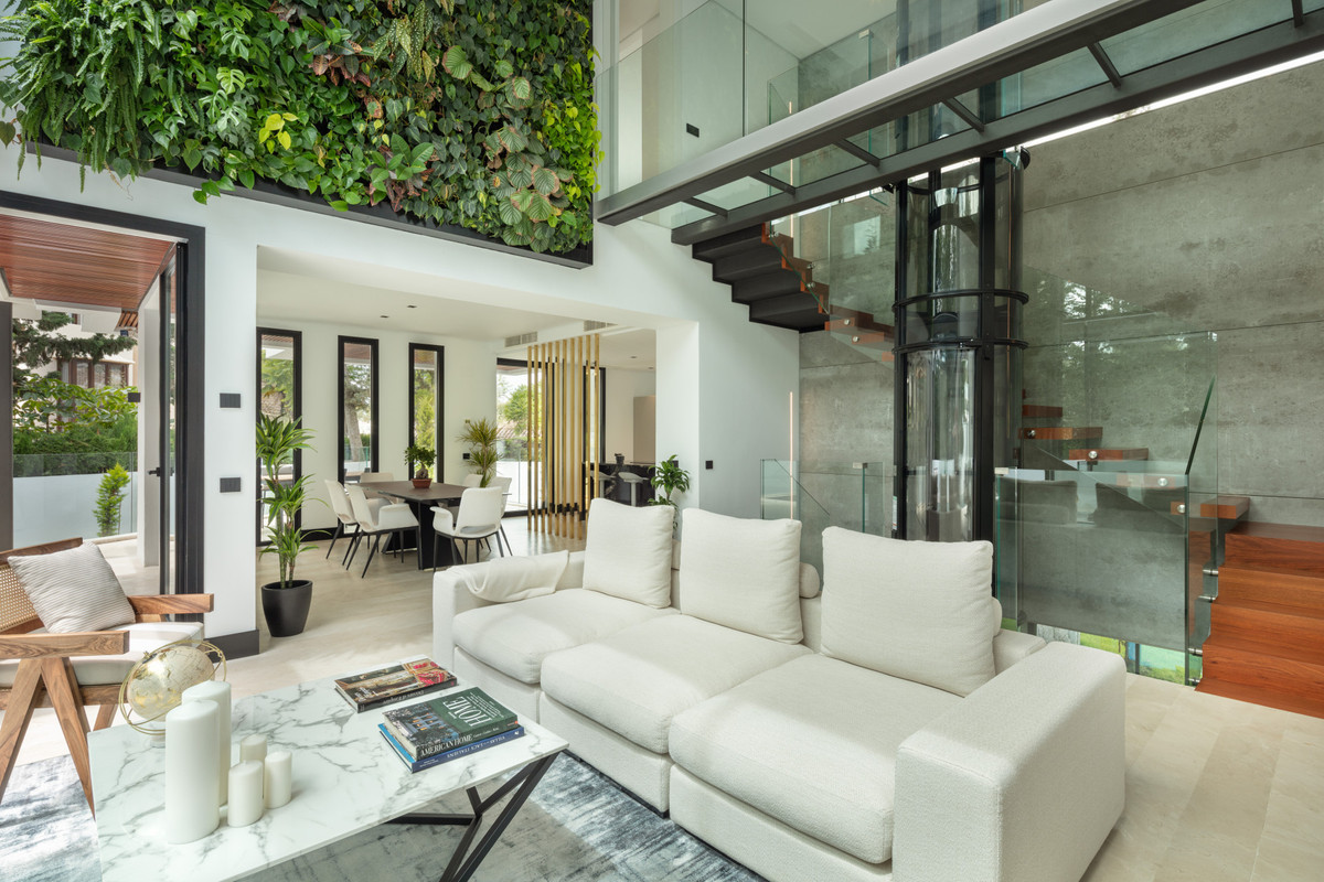 Huis te koop in The Golden Mile | 5 slaapkamers H5461600