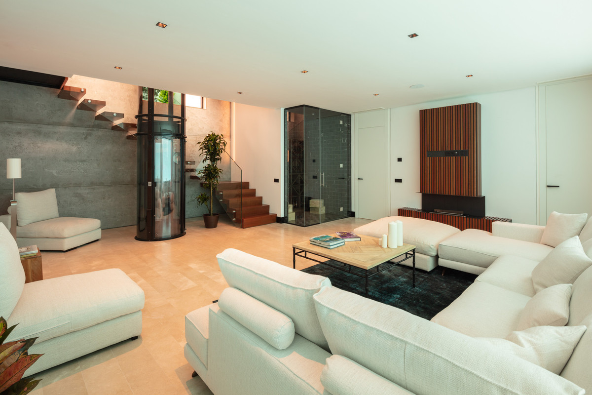 Huis te koop in The Golden Mile | 5 slaapkamers H5461600