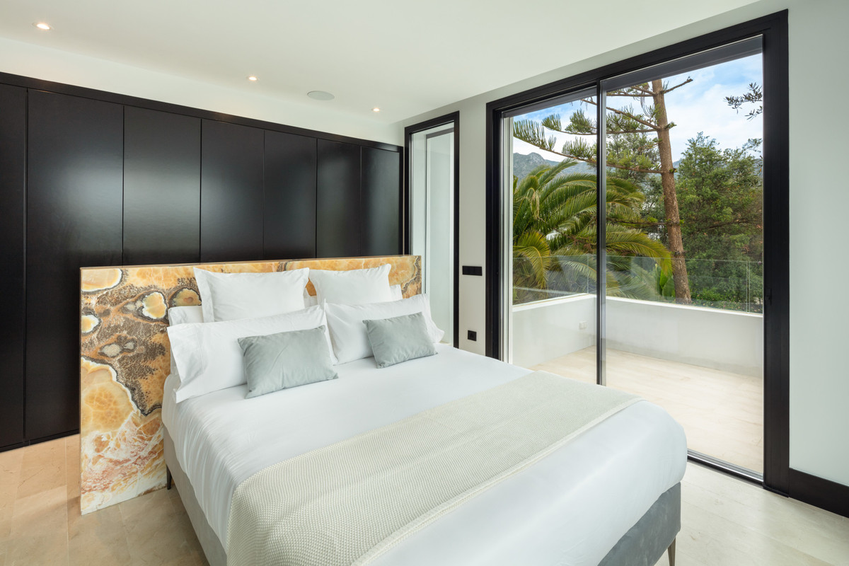 Huis te koop in The Golden Mile | 5 slaapkamers H5461600