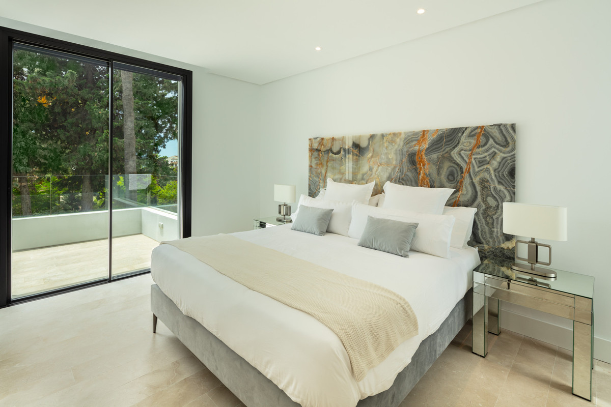 Huis te koop in The Golden Mile | 5 slaapkamers H5461600
