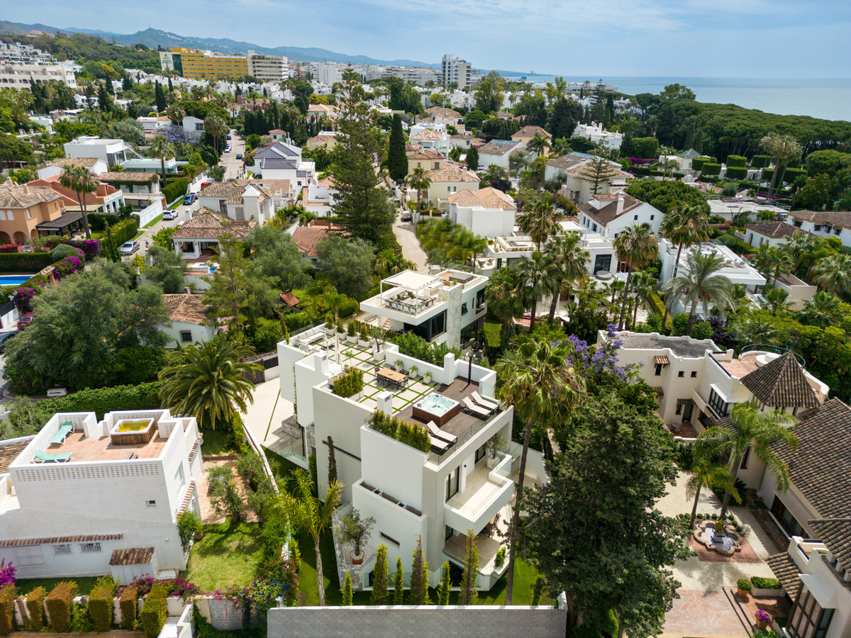 Huis te koop in The Golden Mile | 5 slaapkamers H5461600