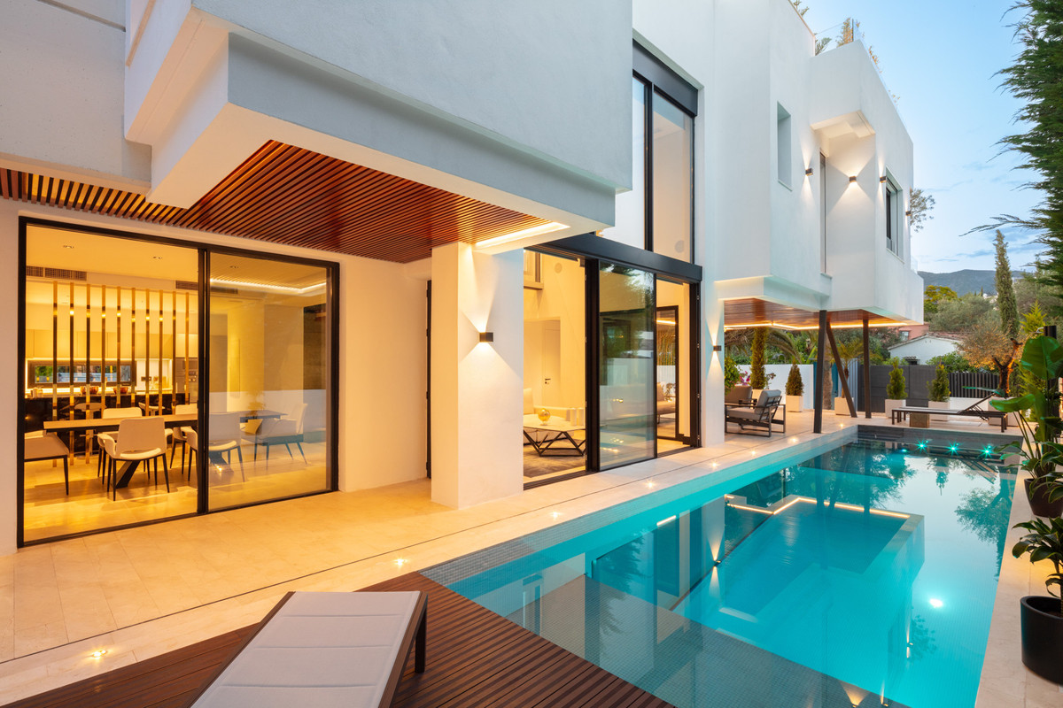 Huis te koop in The Golden Mile | 5 slaapkamers H5461600
