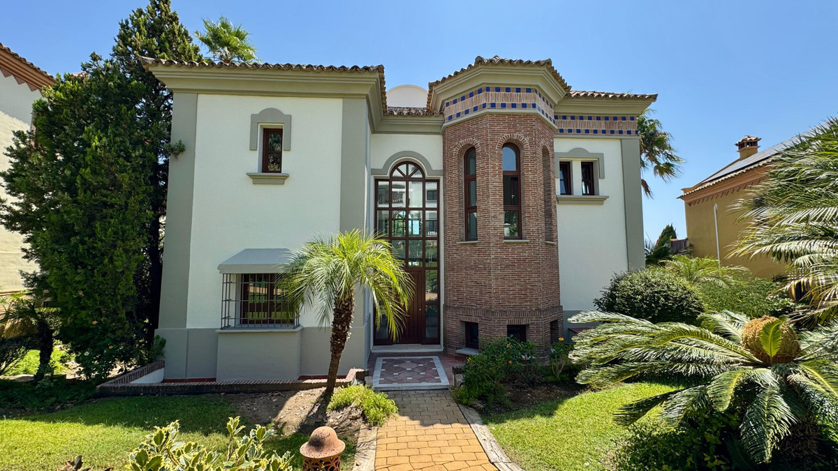 Huis te koop in The Golden Mile | 6 slaapkamers H5462557