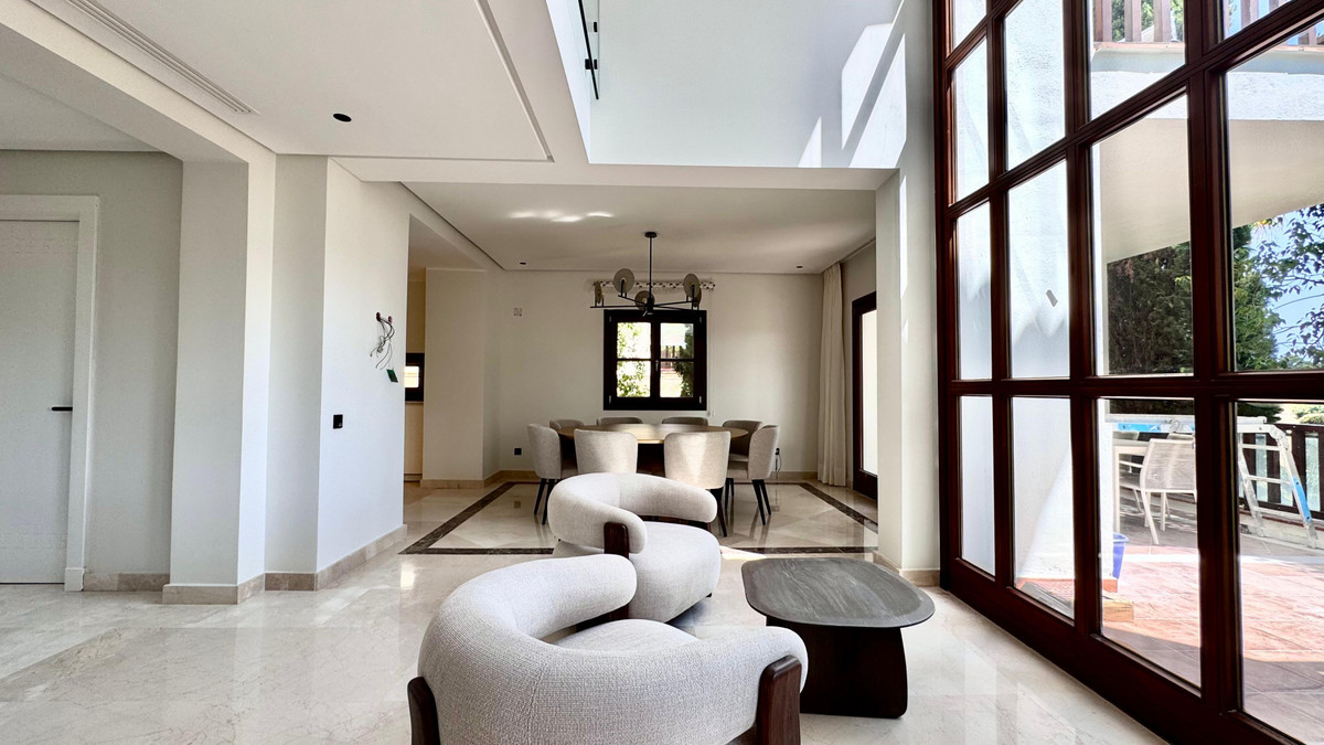 Huis te koop in The Golden Mile | 6 slaapkamers H5462557