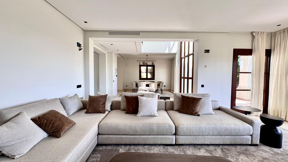 Huis te koop in The Golden Mile | 6 slaapkamers H5462557