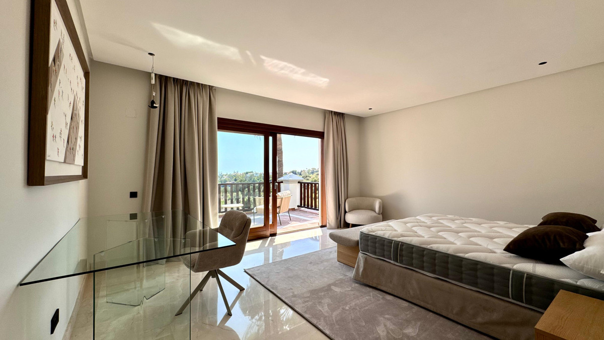 Huis te koop in The Golden Mile | 6 slaapkamers H5462557