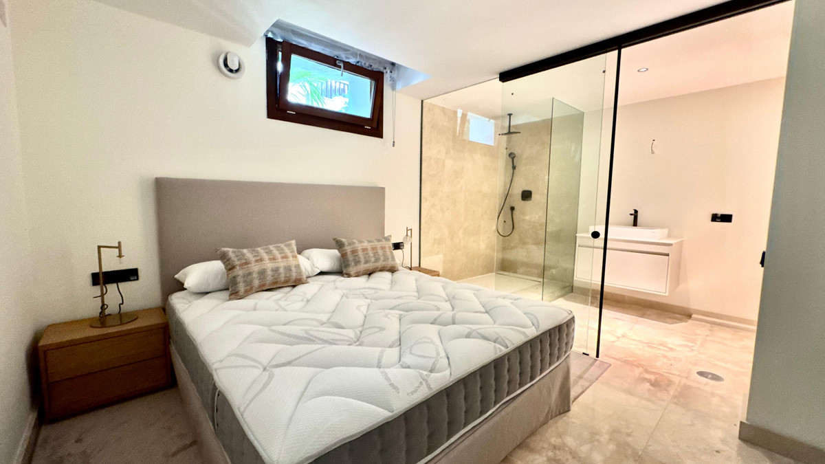 Huis te koop in The Golden Mile | 6 slaapkamers H5462557