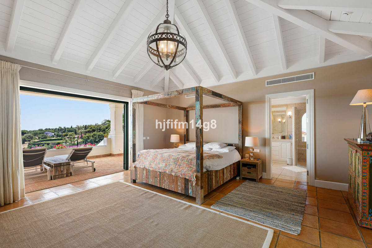 Huis te koop in The Golden Mile | 5 slaapkamers H5468101