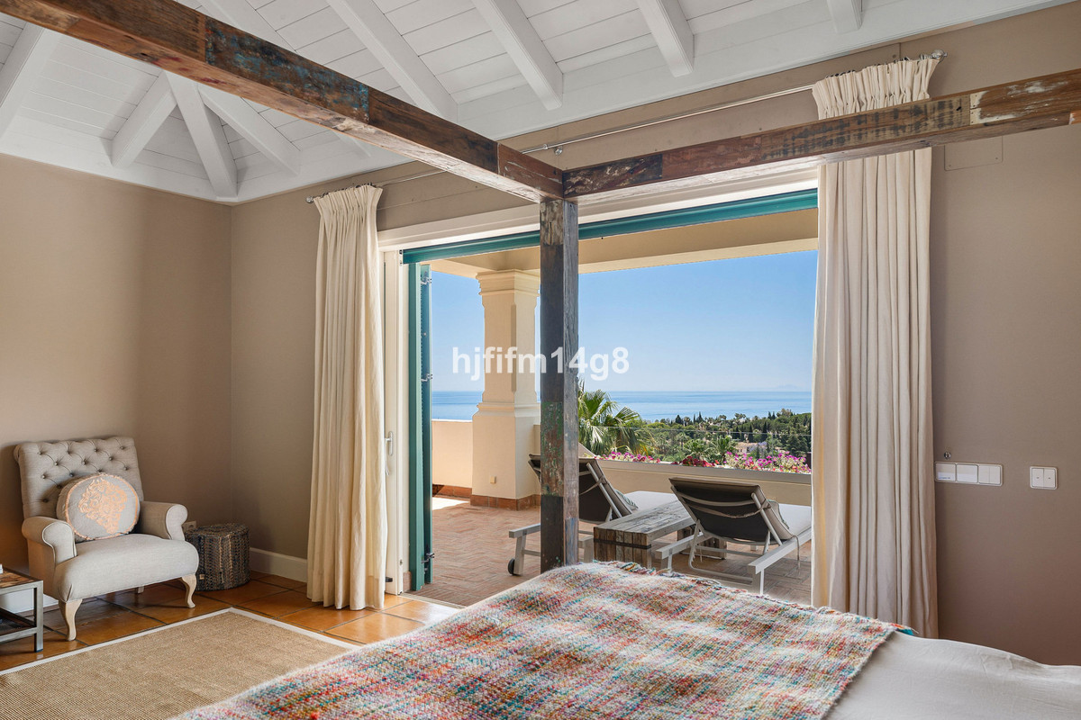 Huis te koop in The Golden Mile | 5 slaapkamers H5468101