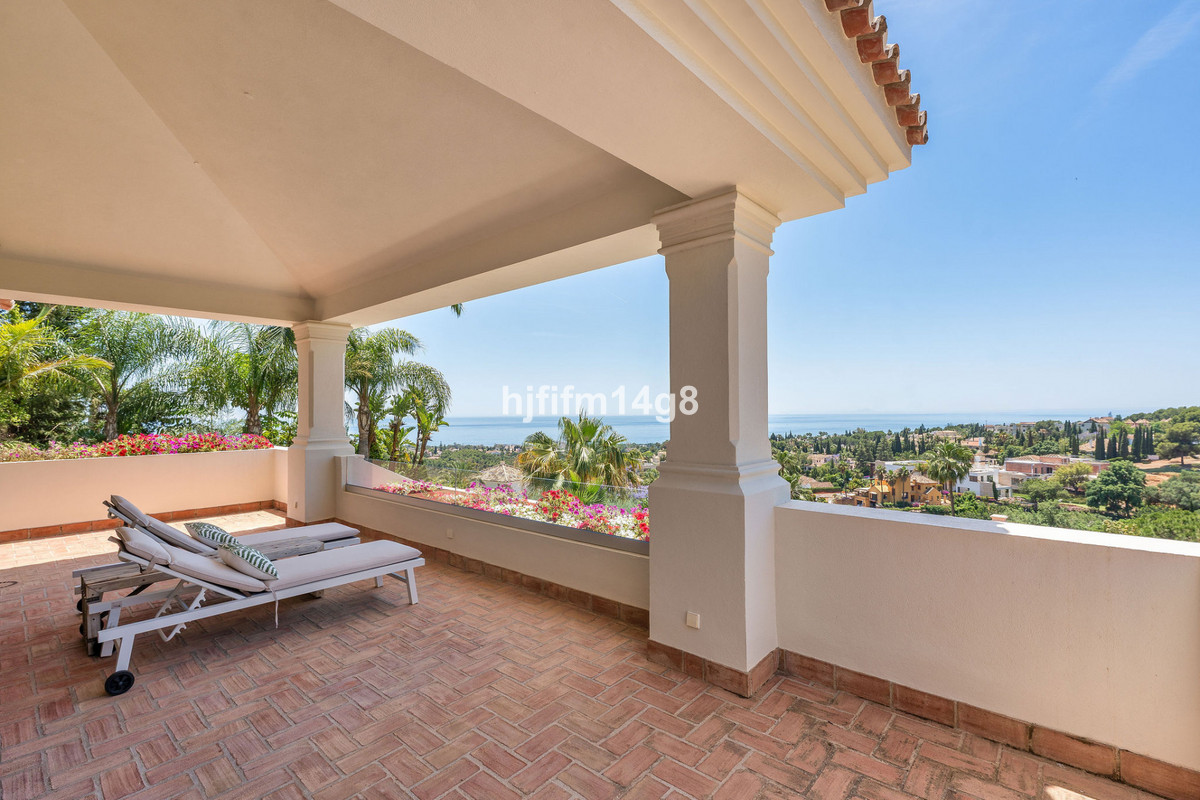 Huis te koop in The Golden Mile | 5 slaapkamers H5468101