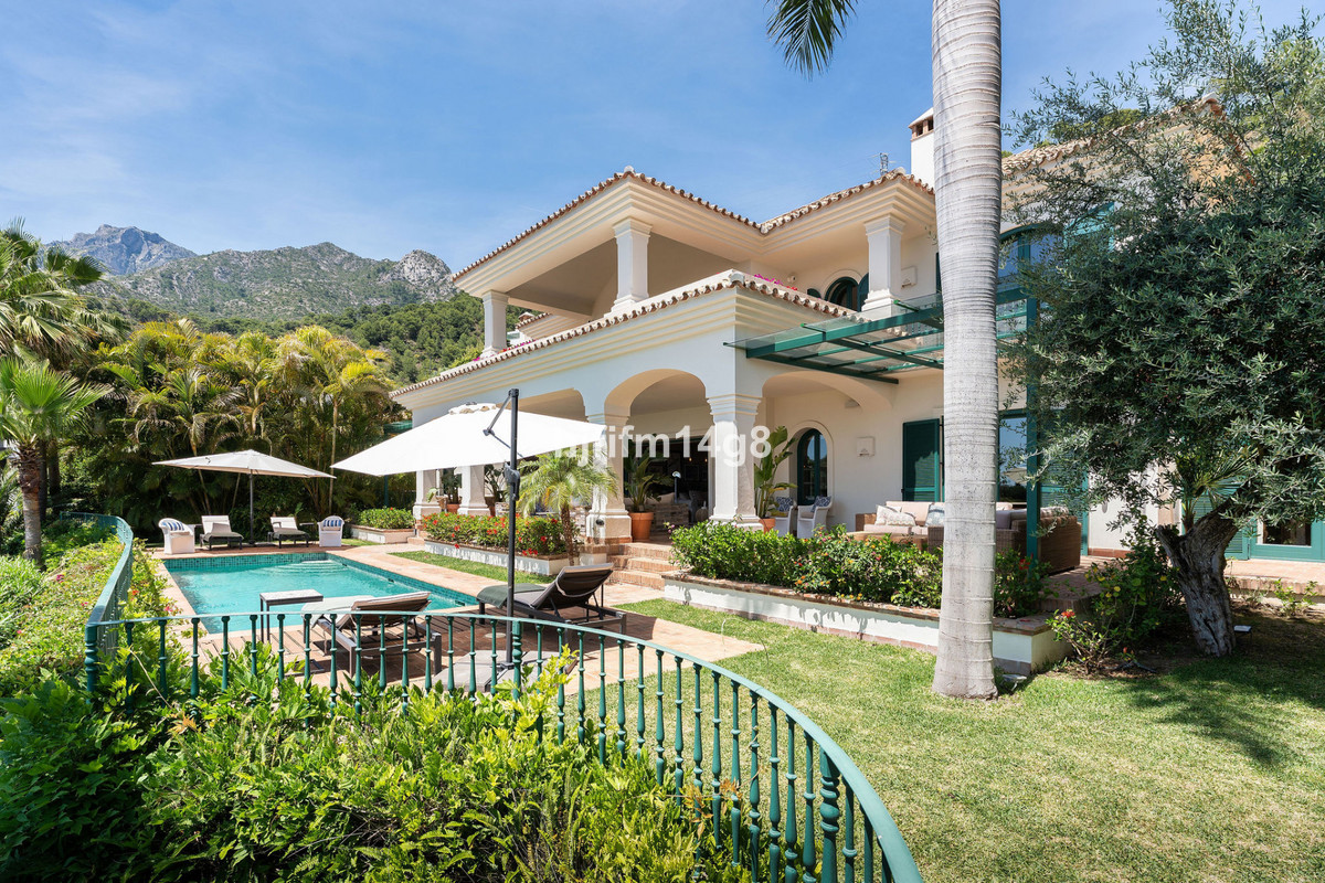 Huis te koop in The Golden Mile | 5 slaapkamers H5468101