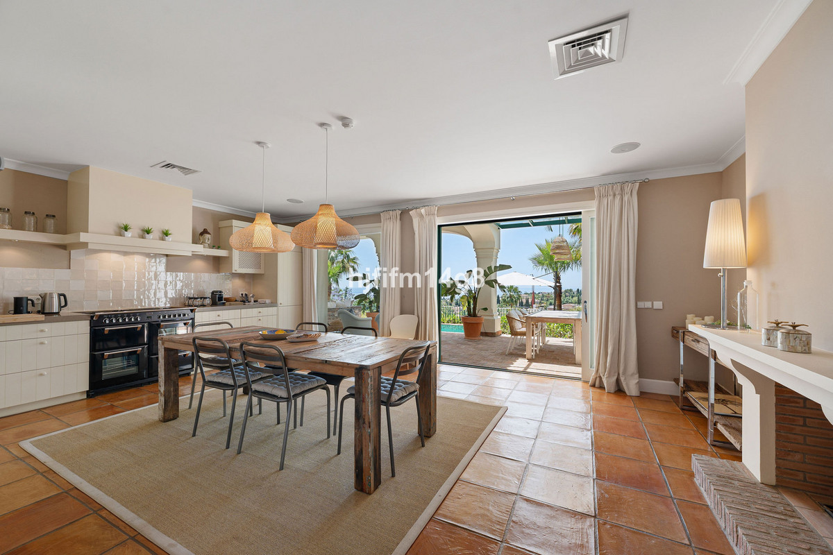 Huis te koop in The Golden Mile | 5 slaapkamers H5468101
