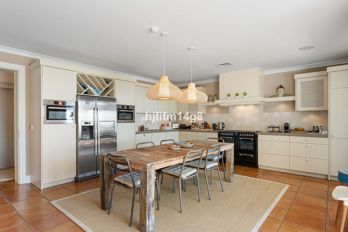 Huis te koop in The Golden Mile | 5 slaapkamers H5468101