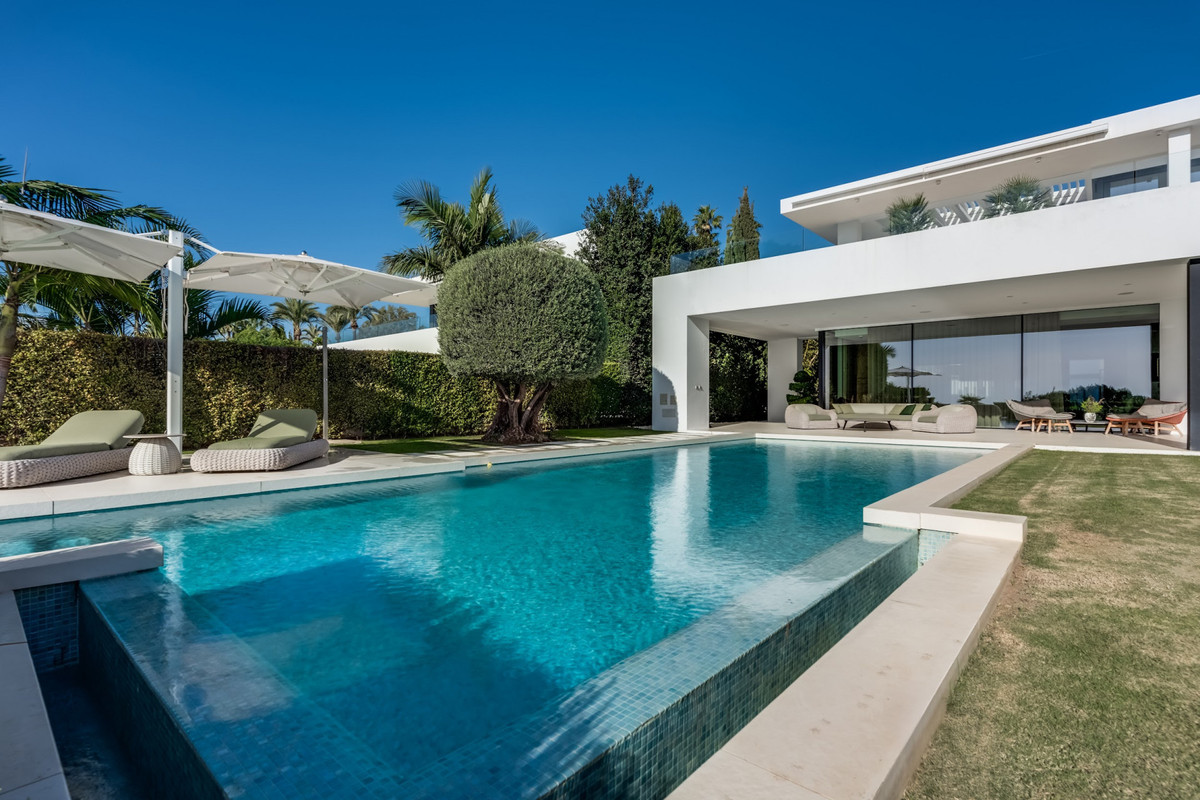 Huis te koop in The Golden Mile | 5 slaapkamers H5468158