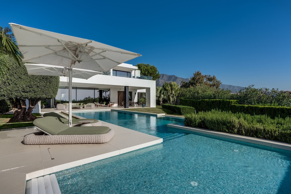 Huis te koop in The Golden Mile | 5 slaapkamers H5468158