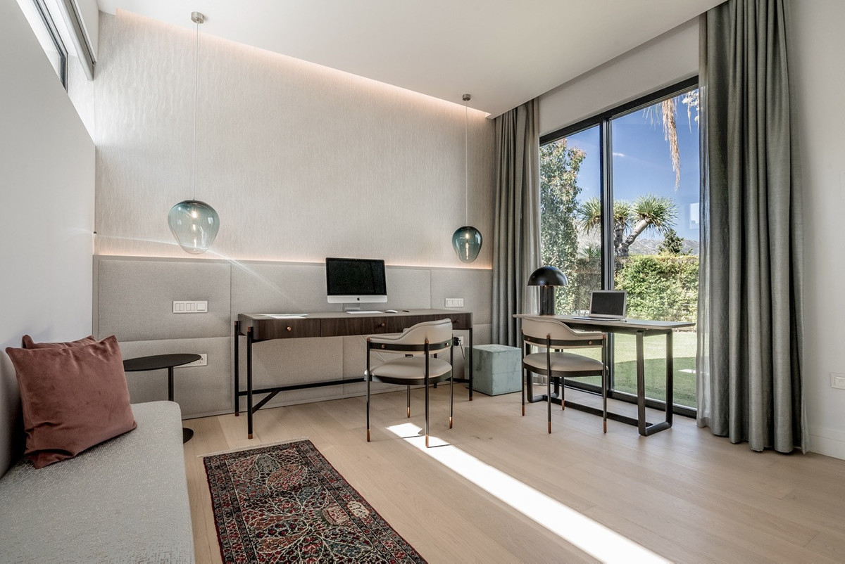 Huis te koop in The Golden Mile | 5 slaapkamers H5468158