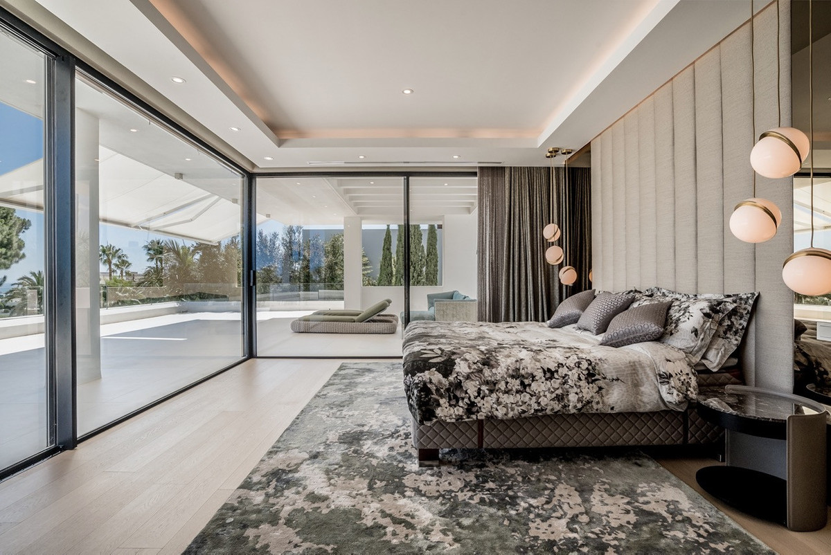 Huis te koop in The Golden Mile | 5 slaapkamers H5468158