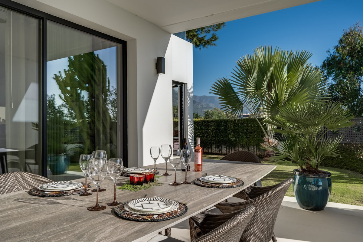 Huis te koop in The Golden Mile | 5 slaapkamers H5468158