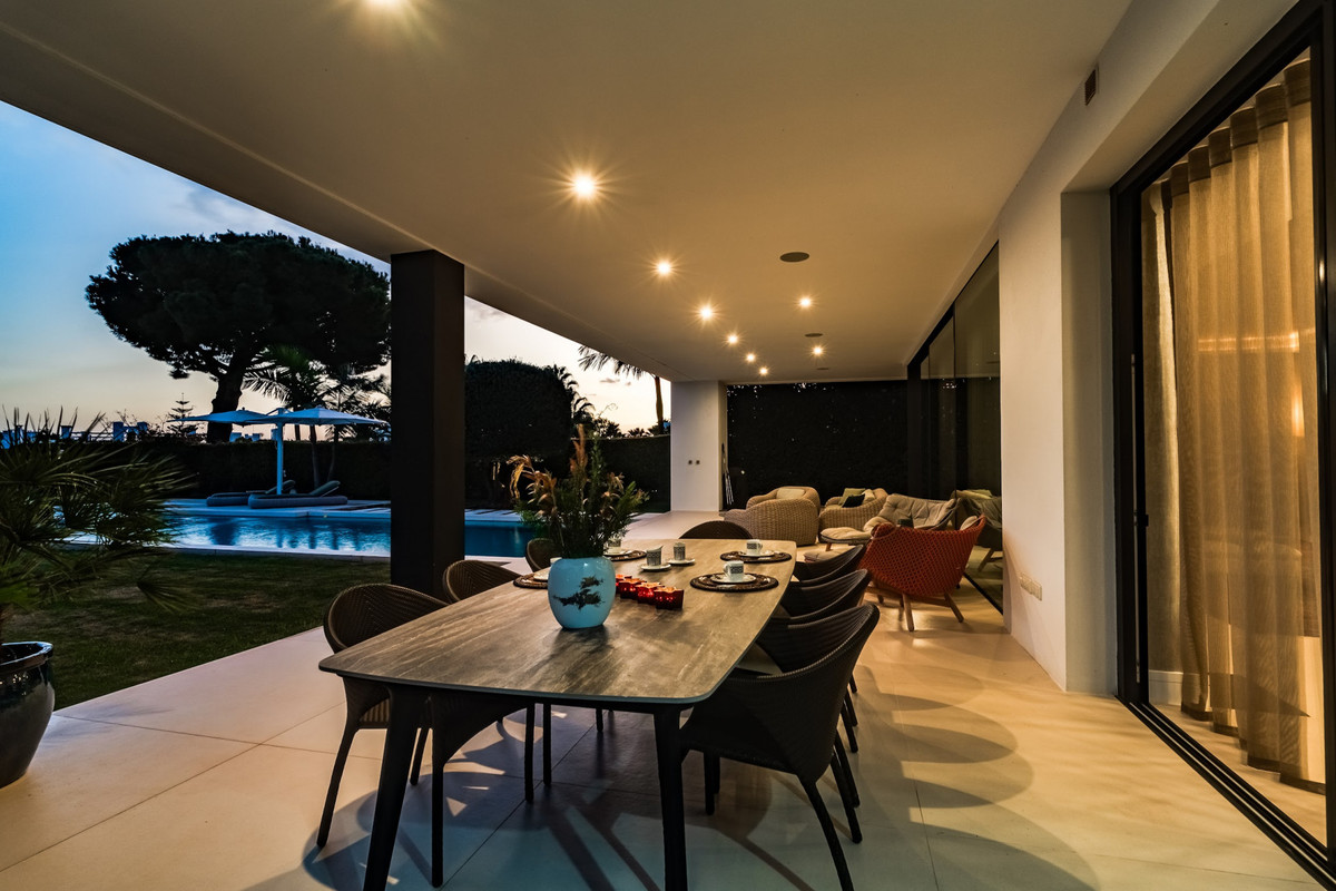 Huis te koop in The Golden Mile | 5 slaapkamers H5468158