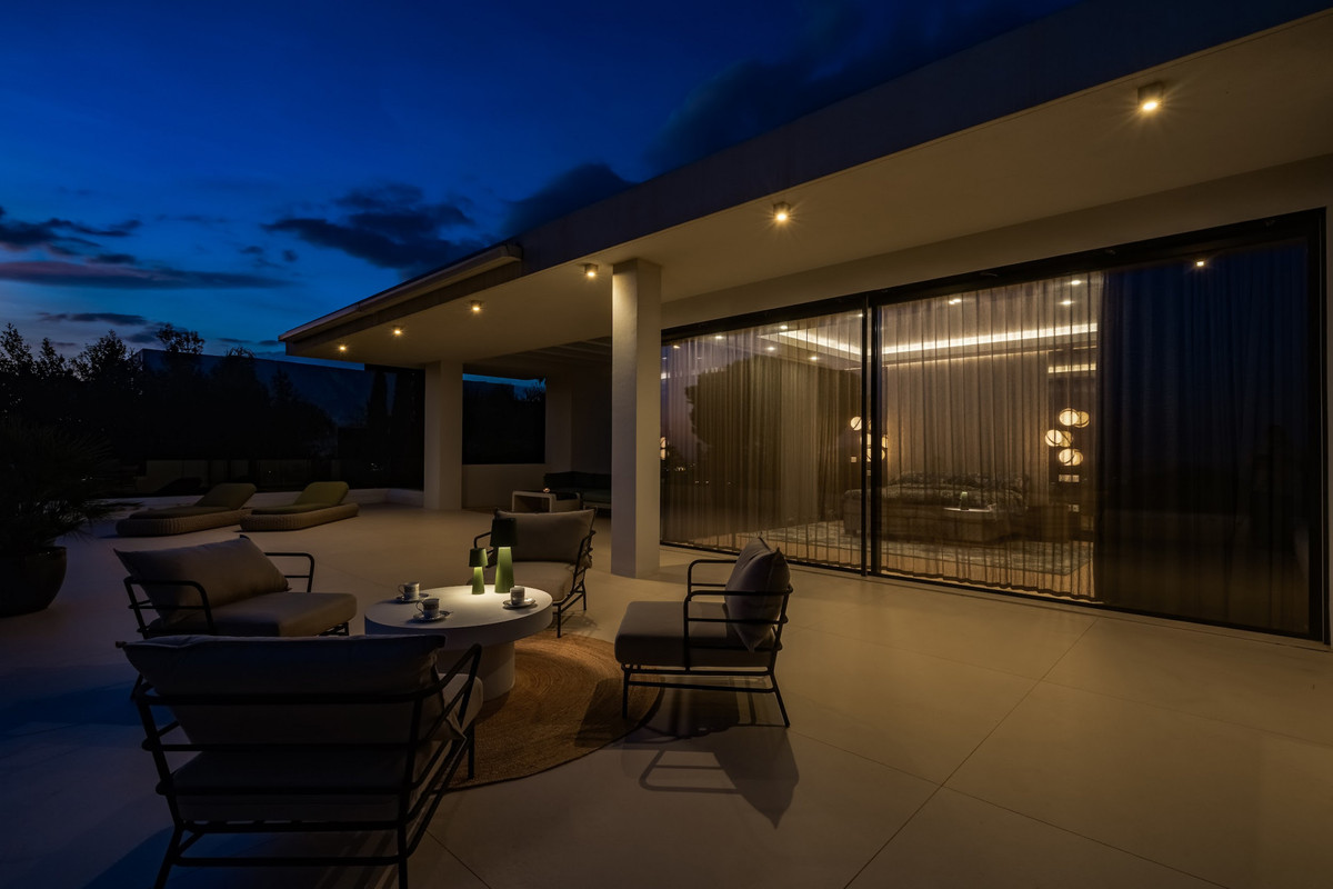 Huis te koop in The Golden Mile | 5 slaapkamers H5468158