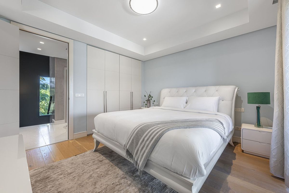 Property main view 44