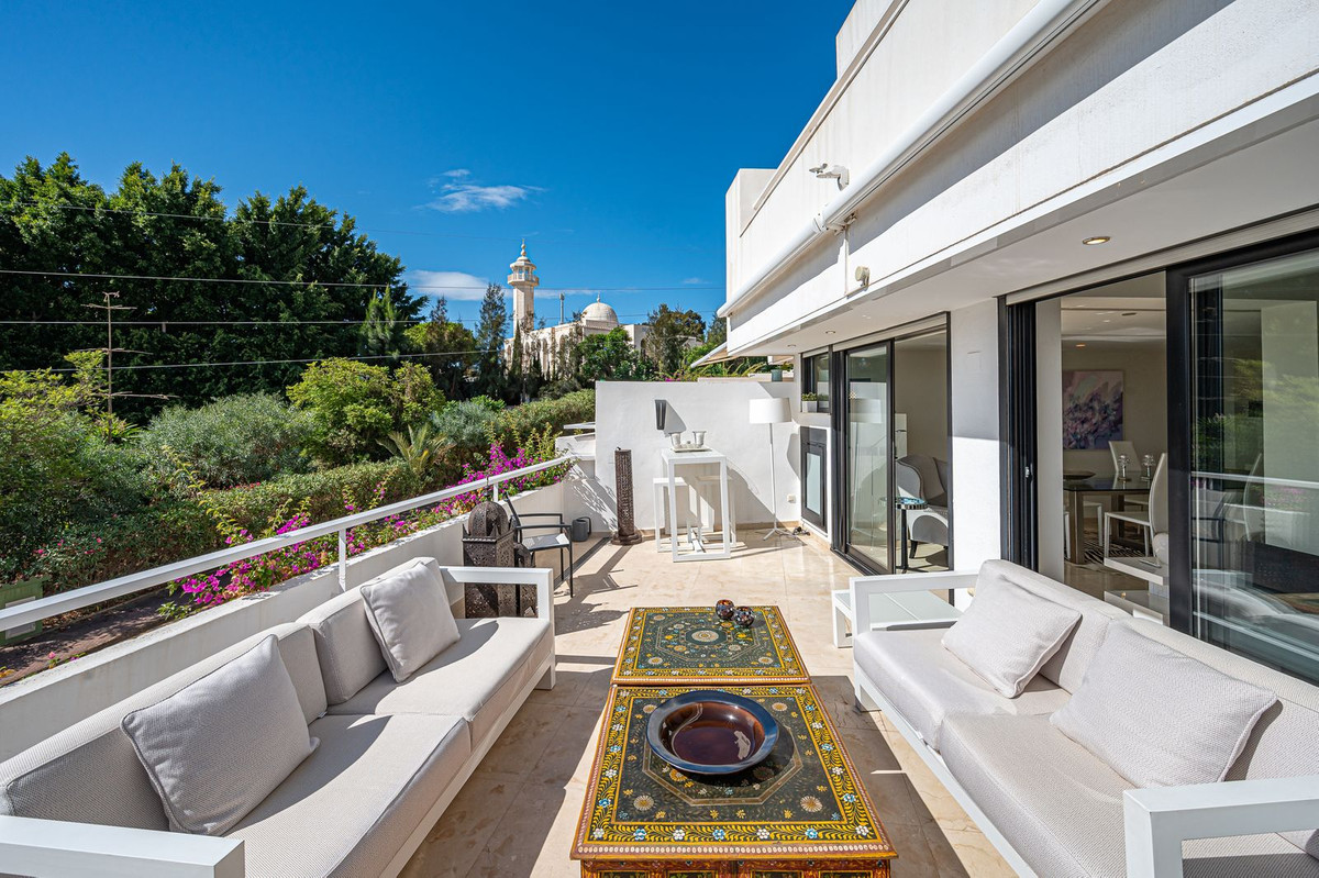 Huis te koop in The Golden Mile | 7 slaapkamers H5472040