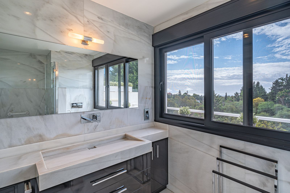 Huis te koop in The Golden Mile | 7 slaapkamers H5472040