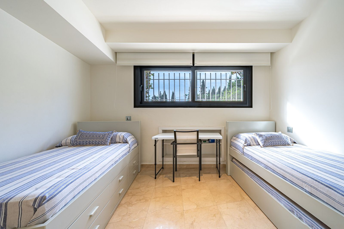 Huis te koop in The Golden Mile | 7 slaapkamers H5472040