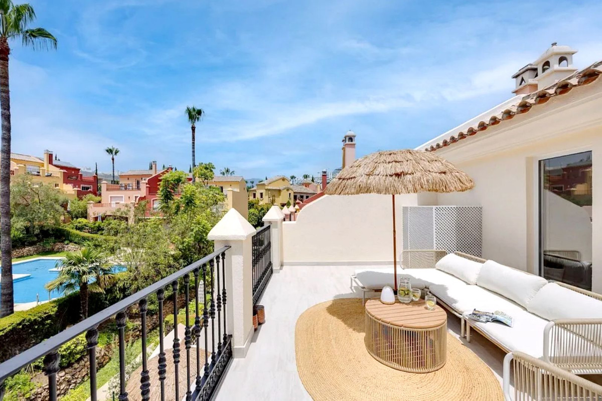Appartement te koop in The Golden Mile | 3 slaapkamers H5481724