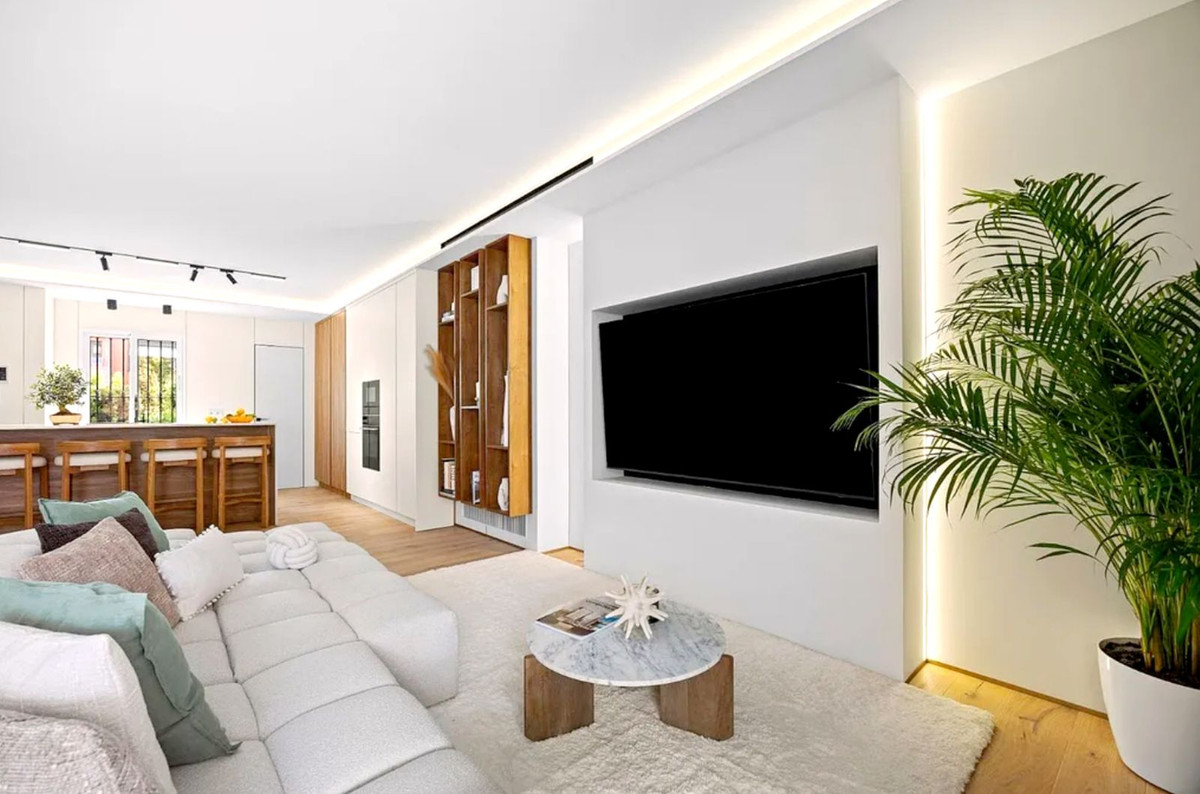 Appartement te koop in The Golden Mile | 3 slaapkamers H5481724