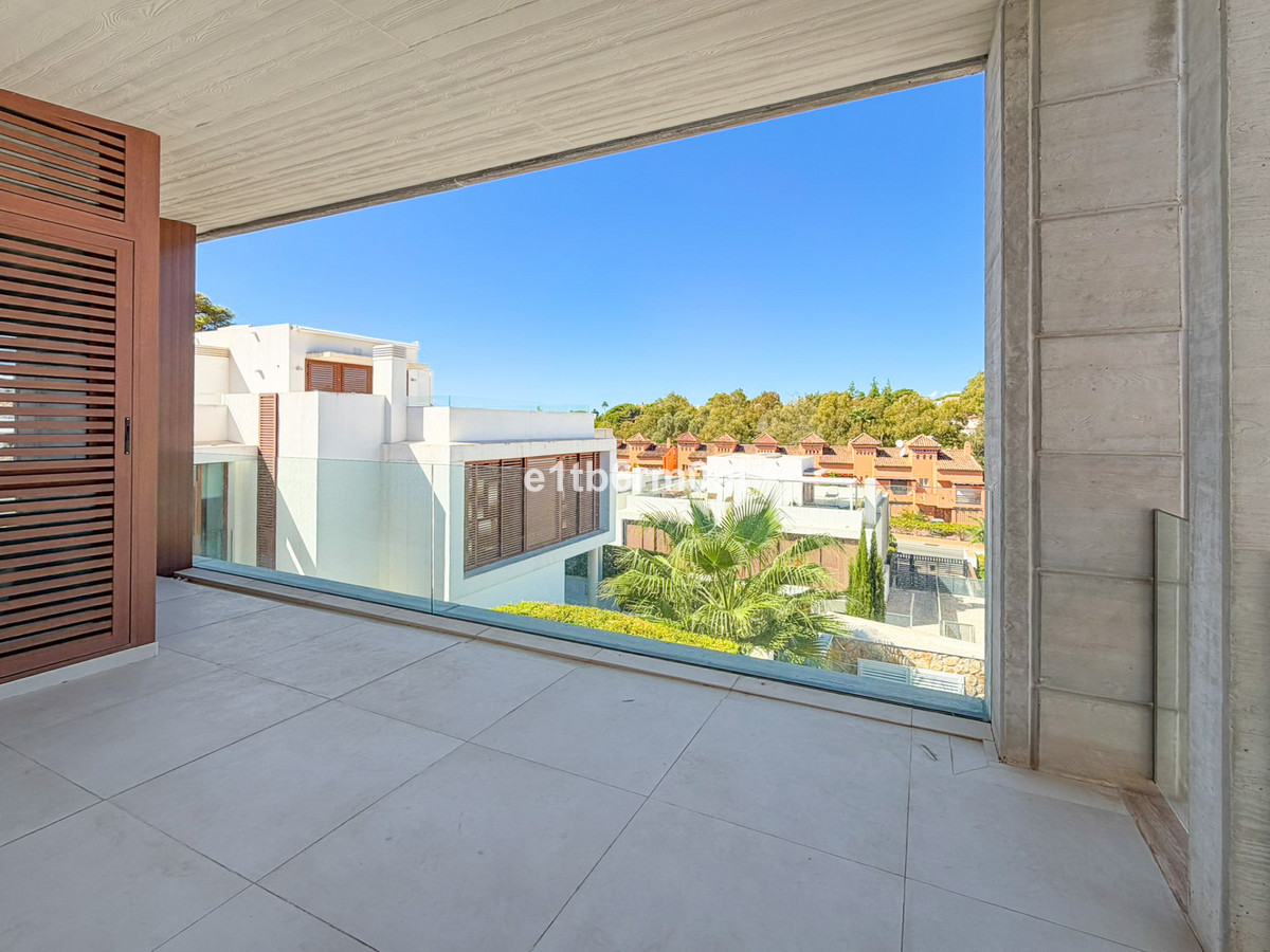 Huis te koop in The Golden Mile | 4 slaapkamers H5492710