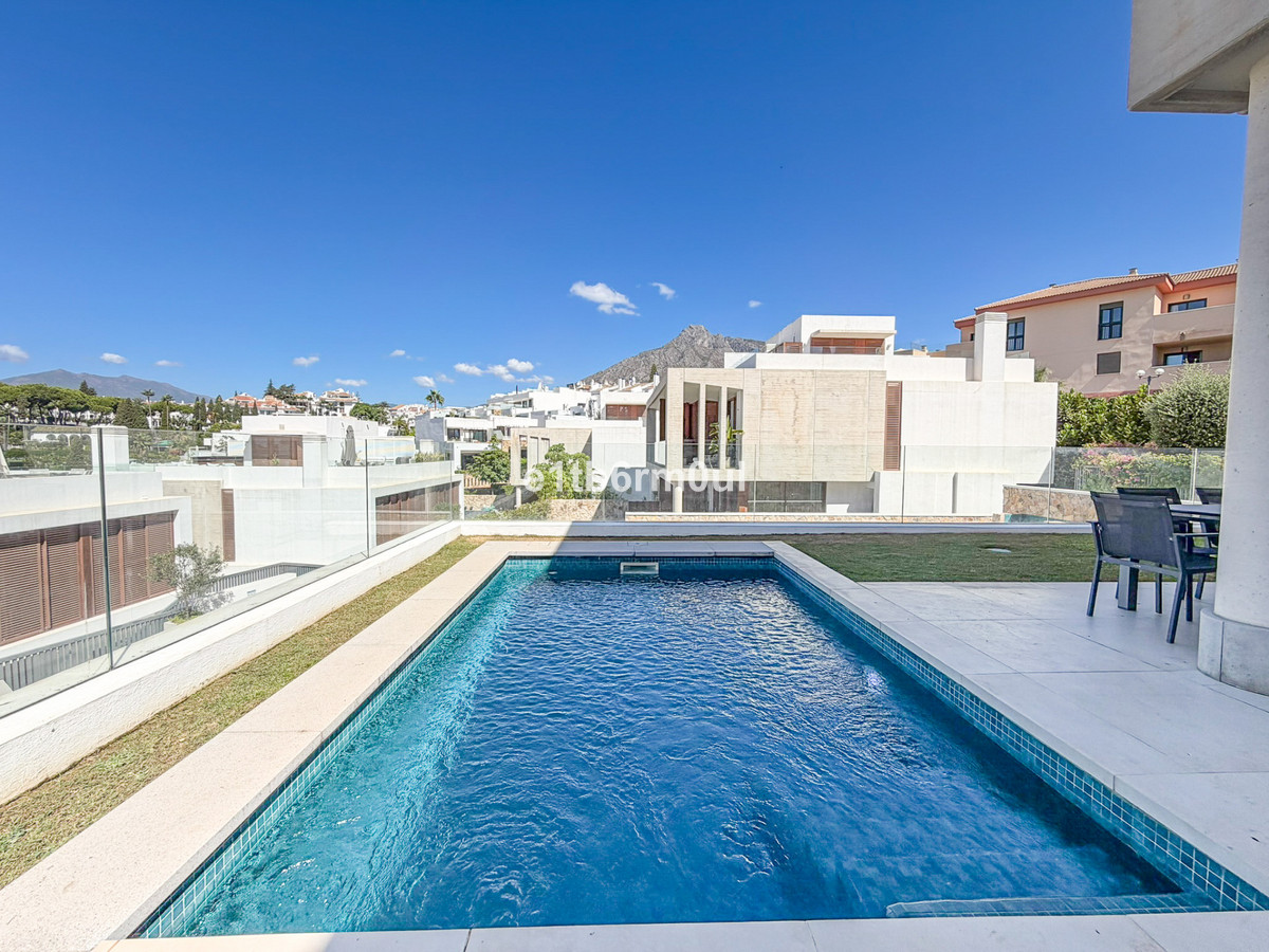 Huis te koop in The Golden Mile | 4 slaapkamers H5492710
