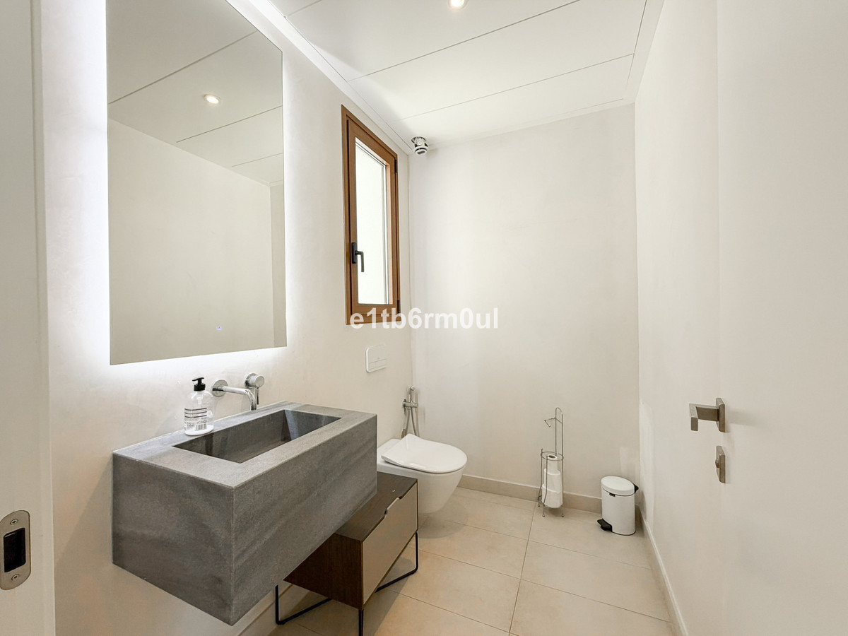 Huis te koop in The Golden Mile | 4 slaapkamers H5492710