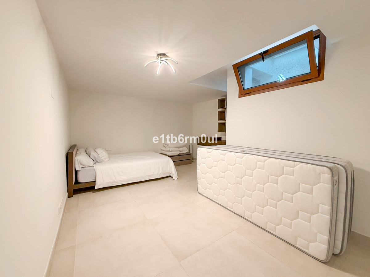 Huis te koop in The Golden Mile | 4 slaapkamers H5492710