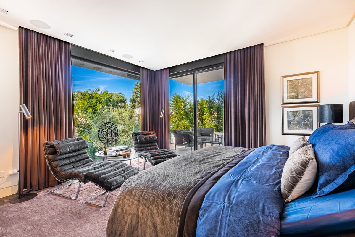 Huis te koop in The Golden Mile | 5 slaapkamers H5495341