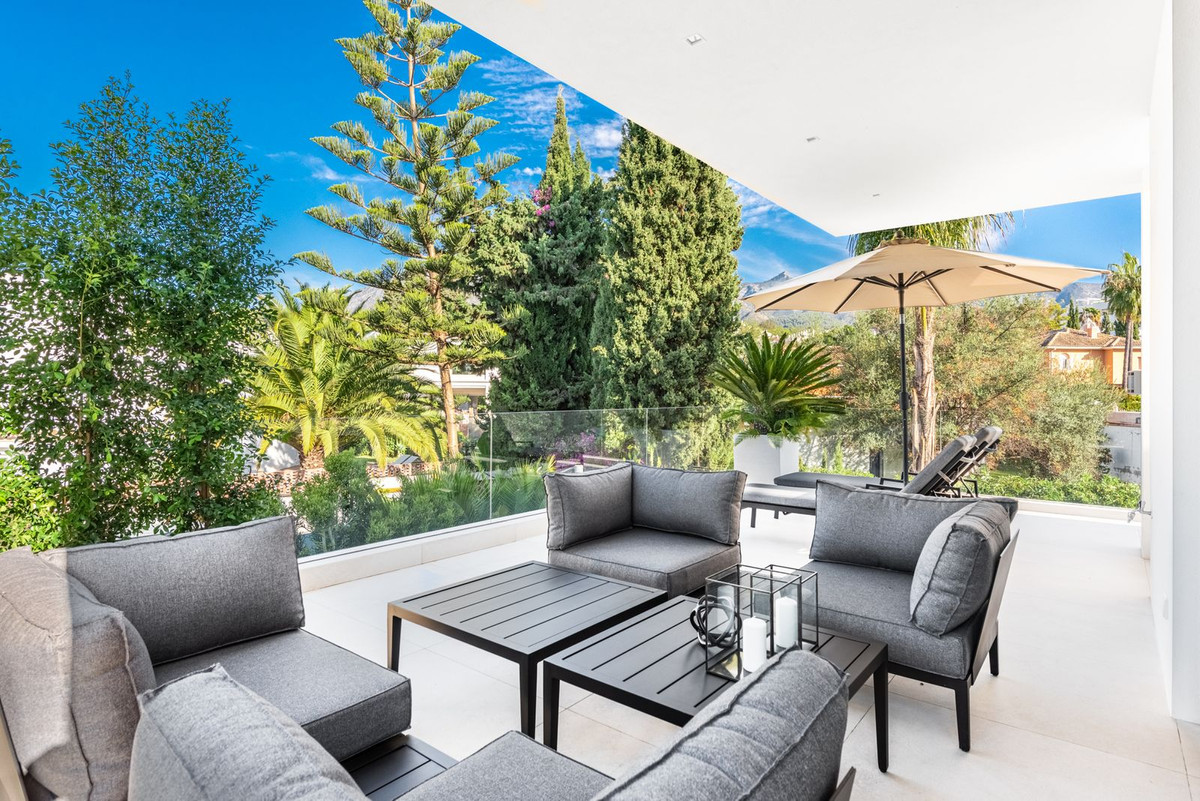 Huis te koop in The Golden Mile | 5 slaapkamers H5495341