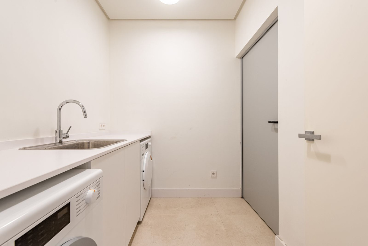 Huis te koop in The Golden Mile | 5 slaapkamers H5495341