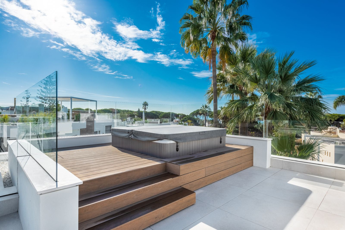 Huis te koop in The Golden Mile | 5 slaapkamers H5495341