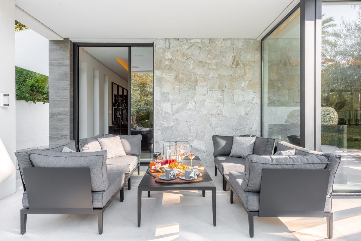 Huis te koop in The Golden Mile | 5 slaapkamers H5495341