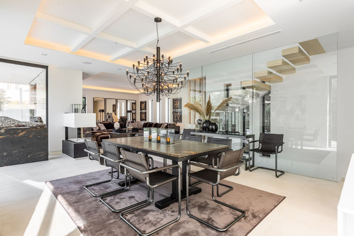 Huis te koop in The Golden Mile | 5 slaapkamers H5495341