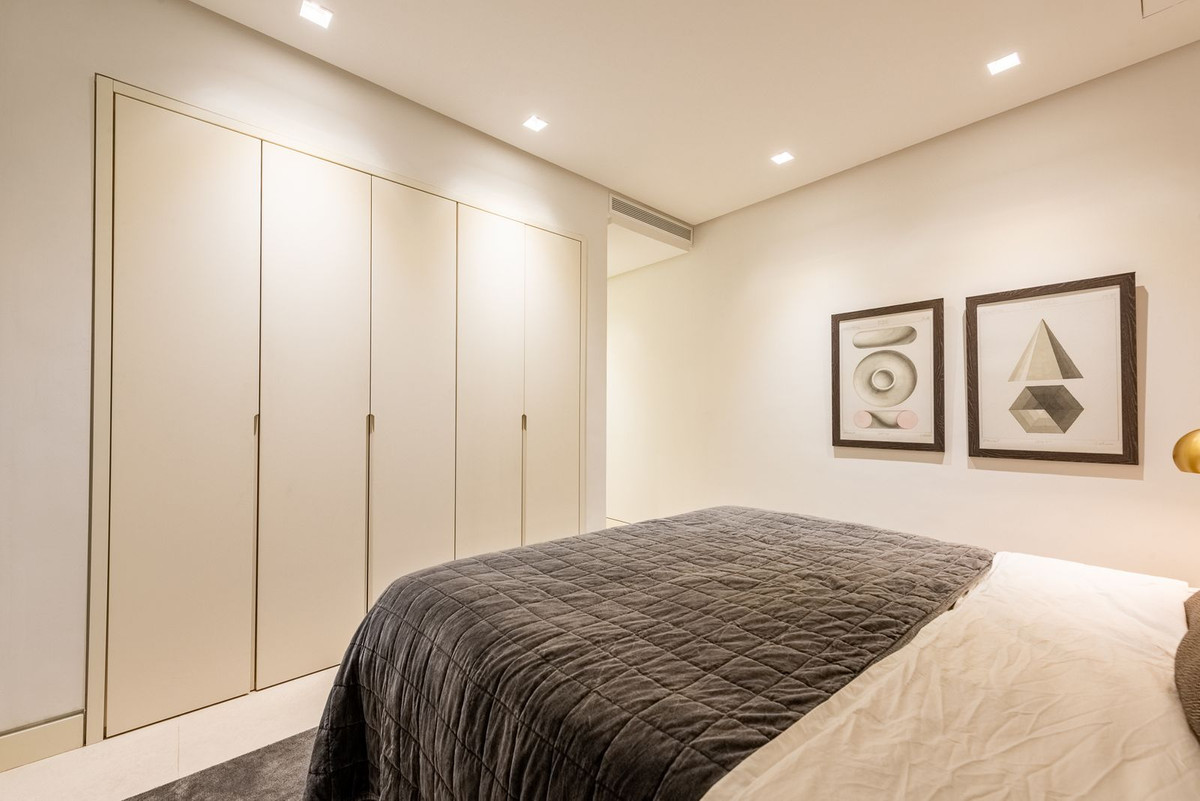 Huis te koop in The Golden Mile | 5 slaapkamers H5495341