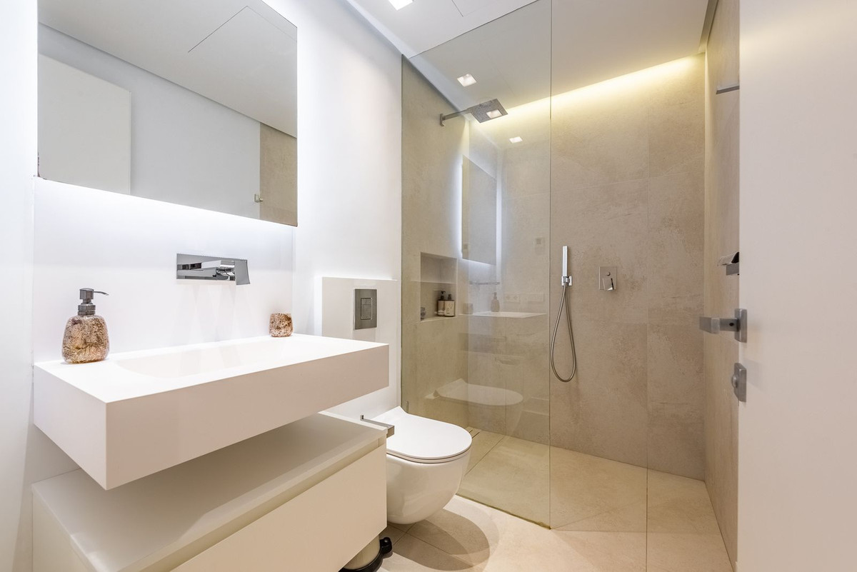 Huis te koop in The Golden Mile | 5 slaapkamers H5495341